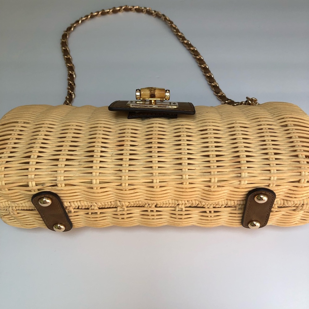 Woven Straw Shoulder Bag with Brown Trim and Gold Chain - Picture 3 of 9